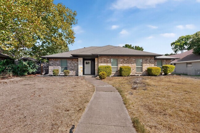 802 Sandy Trail Dr