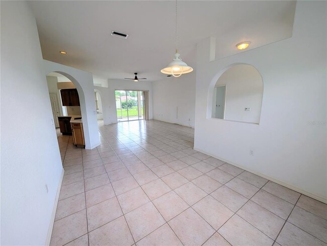 Photo - 3892 Canopy Way