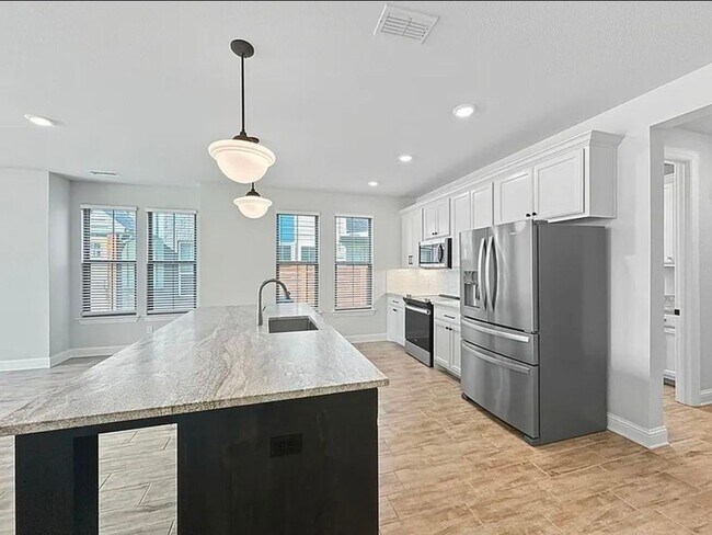 Photo - 9525 Thorncrown Ln