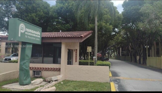 Building Photo - 14301 N Kendall Dr Unit 103B