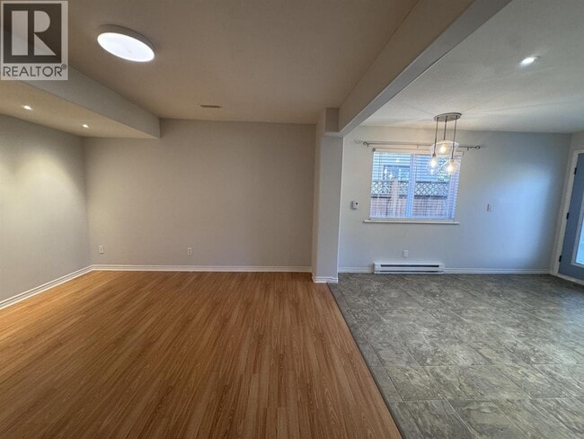 Photo - 23881-2114A 114A Ave