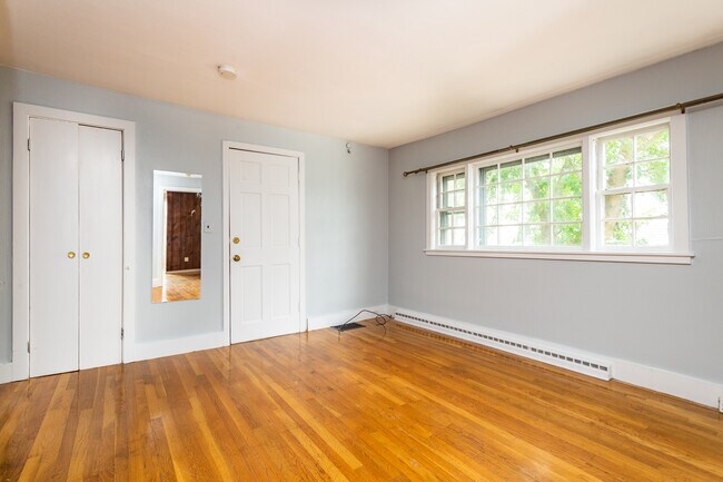 Photo - 54 Atherton St Unit 1R