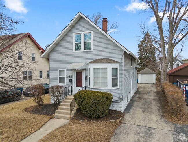 Building Photo - 165 E North Ave Unit 2 Rental