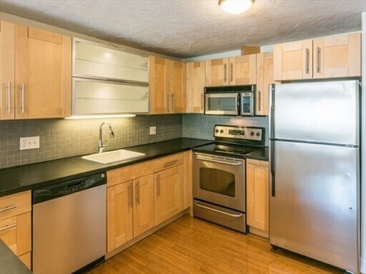 Photo - 79 Florida St Unidad 9