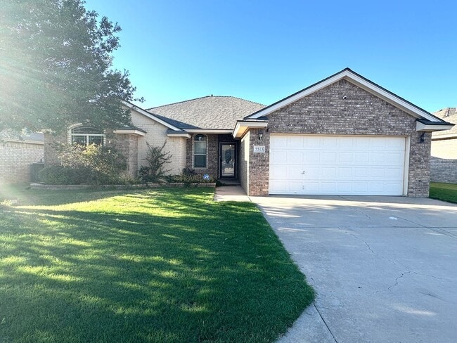 Building Photo - 4Bed/2Bath with Spacious Backyard Rental