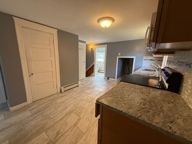 Photo - 888 Grafton St Unit 2