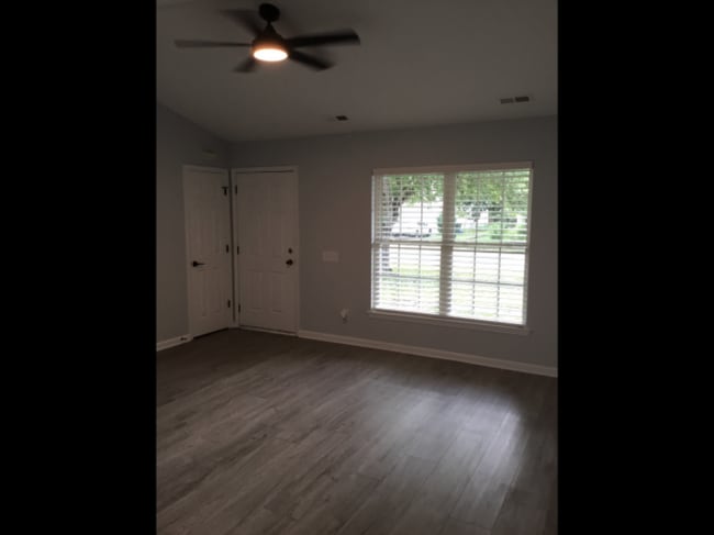 Photo - 1609 Tate Rd