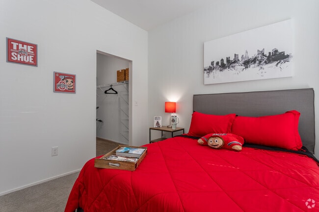 1BR, 1BA - 550SF - Bedroom - Lennox Flats