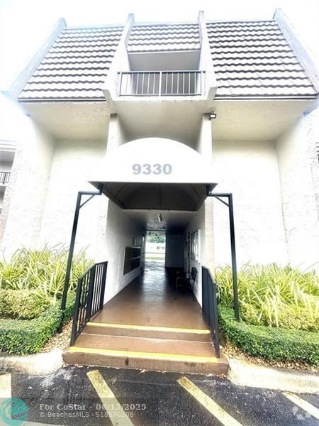 Building Photo - 9330 Lime Bay Blvd Unit 108 Rental