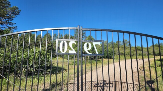 Photo - 7920 E Greenland Rd