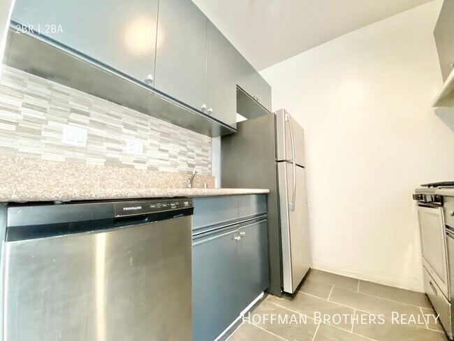 Photo - 125 N Doheny Dr Unit 208A