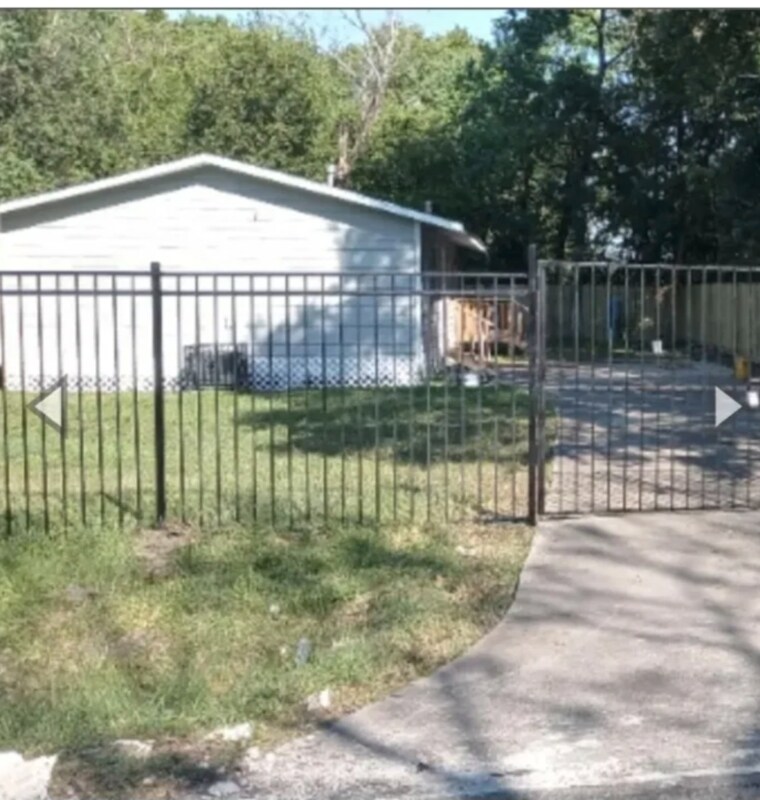 Photo - 13703 Segrest Dr