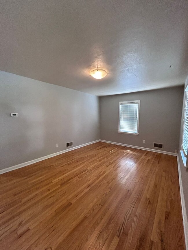 Photo - Adorable 2 BR home - Convenient to all thi...