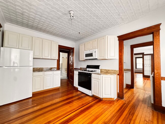 Photo - 126 Mansfield St Unit 1
