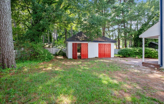 Photo - 620 Falls Rd