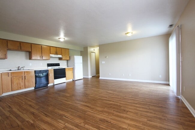 Photo - Fox Brook Apartments