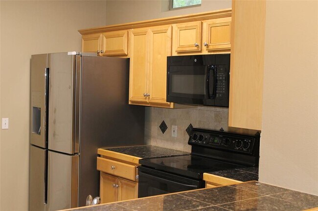 Photo - 11558 Spicewood Pkwy Unidad 13