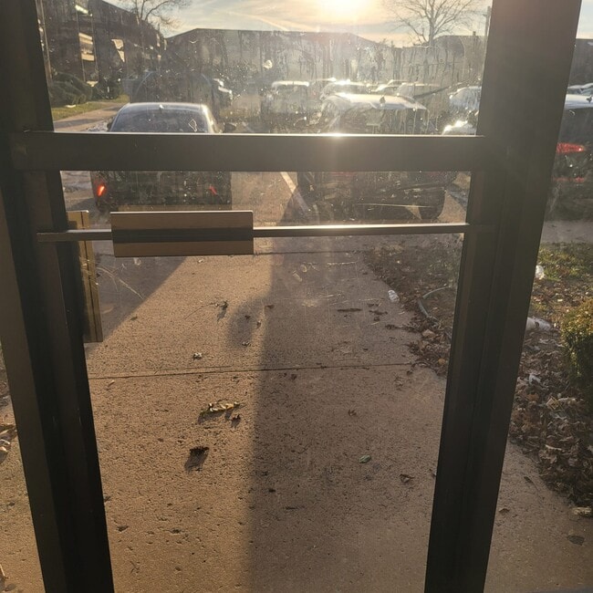 Building Photo - 1617 Raspberry Ct Unit 1617 Raspberry Court