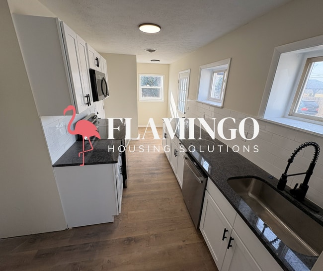 Photo - 108 Macready Ave