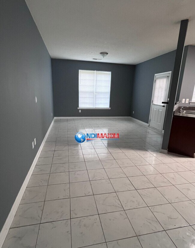 Photo - Beautiful 3 bedrooms townhouse in Jonesboro