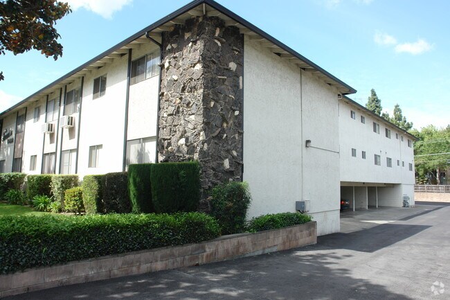 Photo - Florentine Villa Apartments