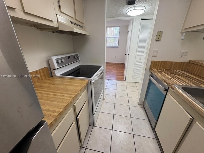 Photo - 8004 SW 149th Ave Unit C205