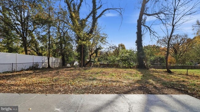 Photo - 5724 Denfield Rd