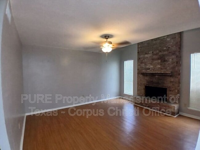 Photo - 5001 Middlecoff Cir