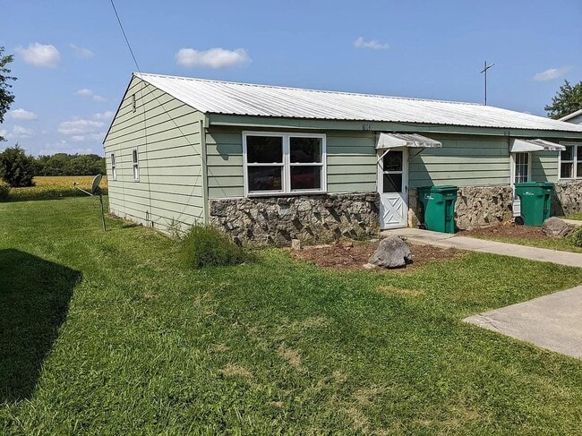 Building Photo - 1003 S Pittenger Rd