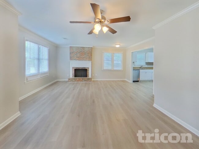 Photo - 13 Dyers Hall Ct