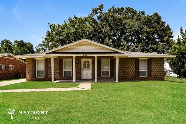 Building Photo - 5731 Roxboro Dr