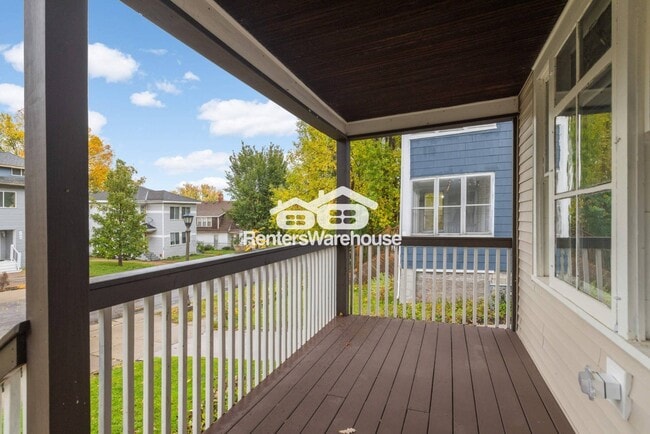 Photo - 206 Robie St E