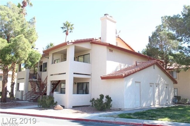 Photo - 701 Rock Springs Dr Unit 101