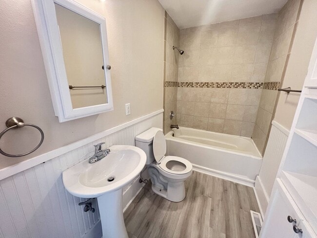 Photo - 2 Bed 1 Bath Springfield, MO
