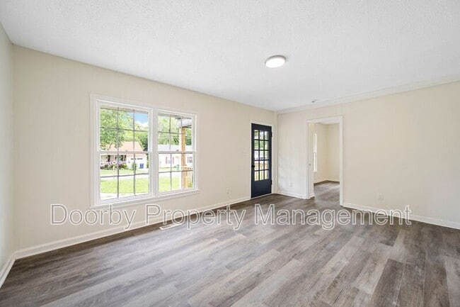 Photo - 5332 Oakdale Ave