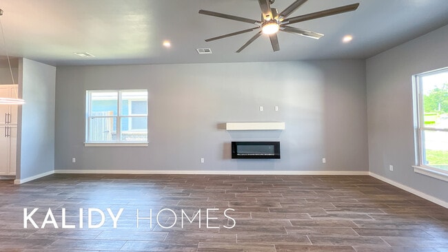 Photo - 505 Remington Ave