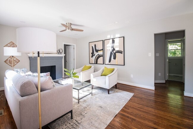 Photo - 3 Bedrooms, 2 Bathrooms on Colonial Avenue in Colonial Heights! Must SEE!!!