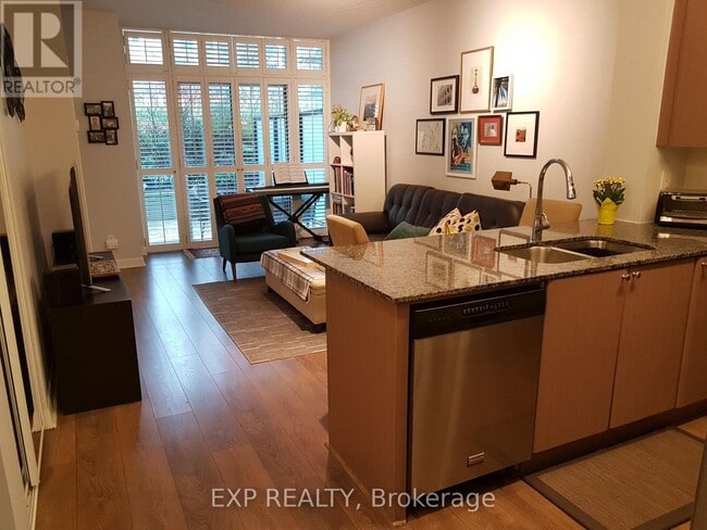 Photo - 525 Wilson Ave Unité 120