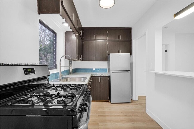 Photo - 12287 NE 7th Ave Unidad 4