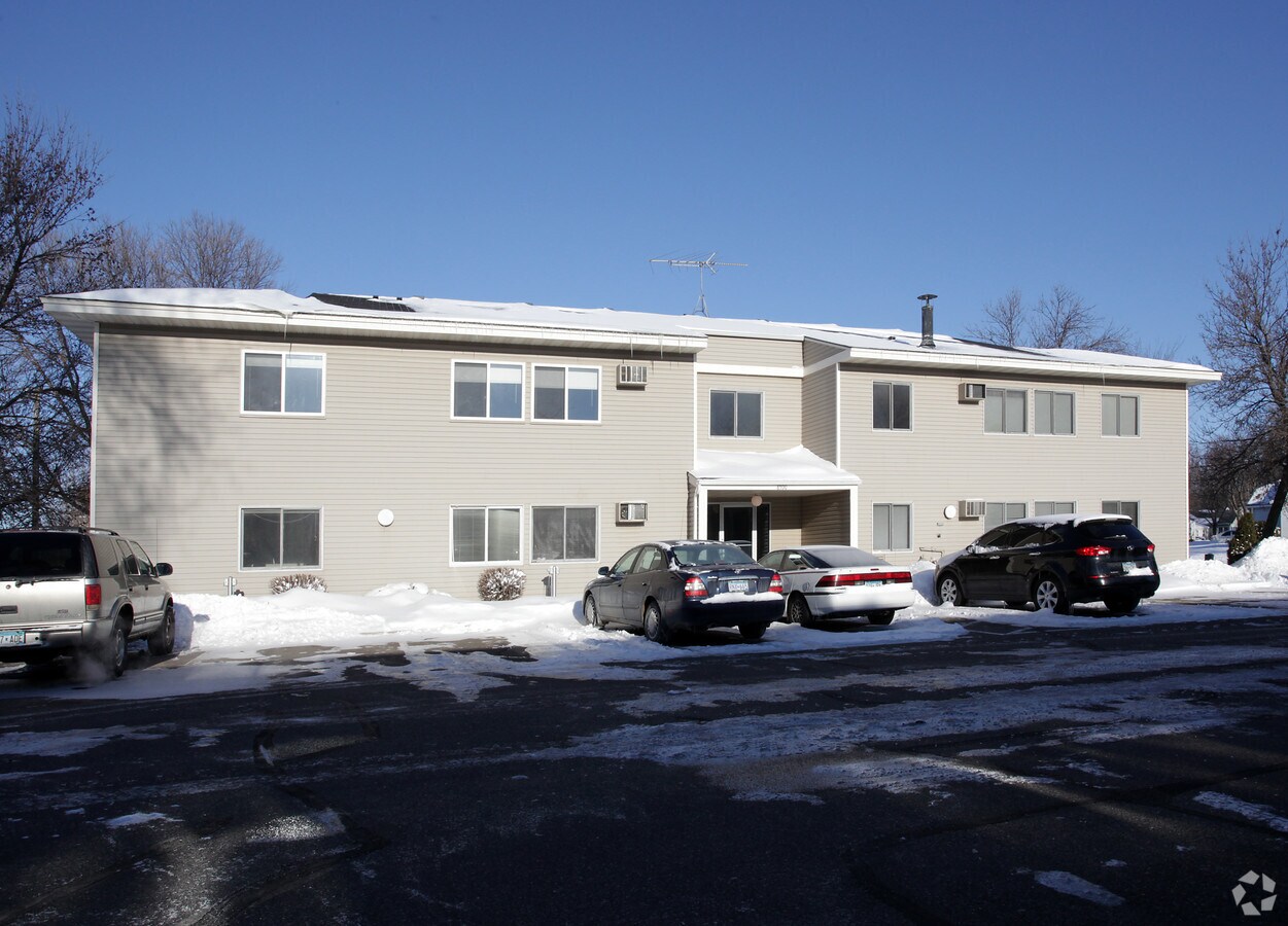 Photo - Evergreen Apartments