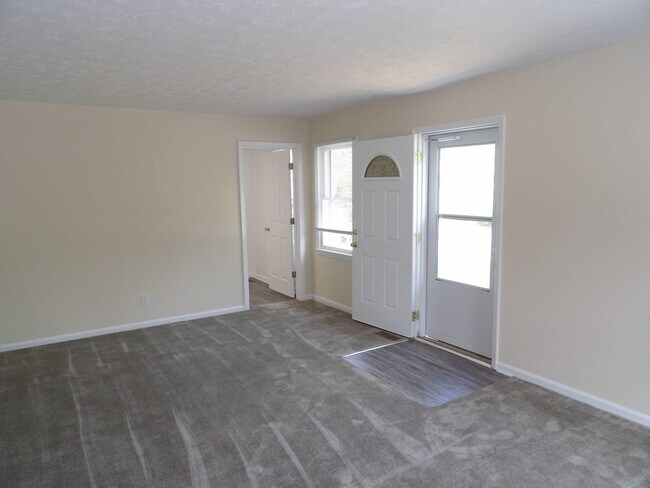 Photo - 141 Lawrence St