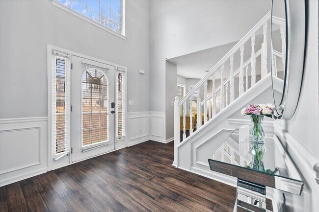 Photo - 6876 Foxfire Pl