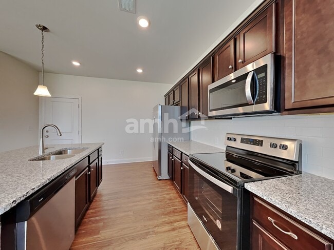 153 Larragan Dr