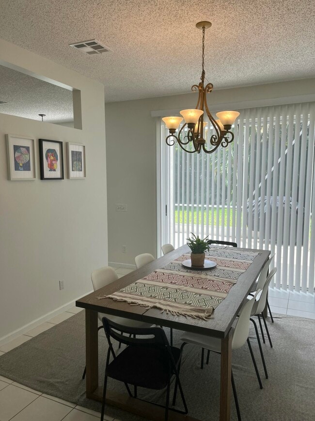 Photo - 9368 Fox Trot Ln