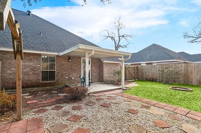 Photo - 136 Southgate Dr