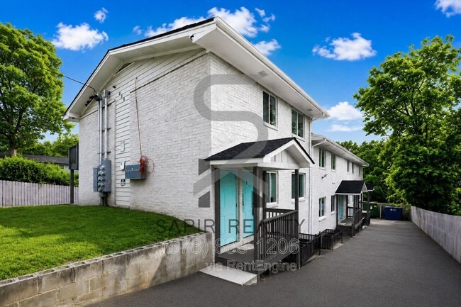 Building Photo - 359 Lanier St NW Unit 1