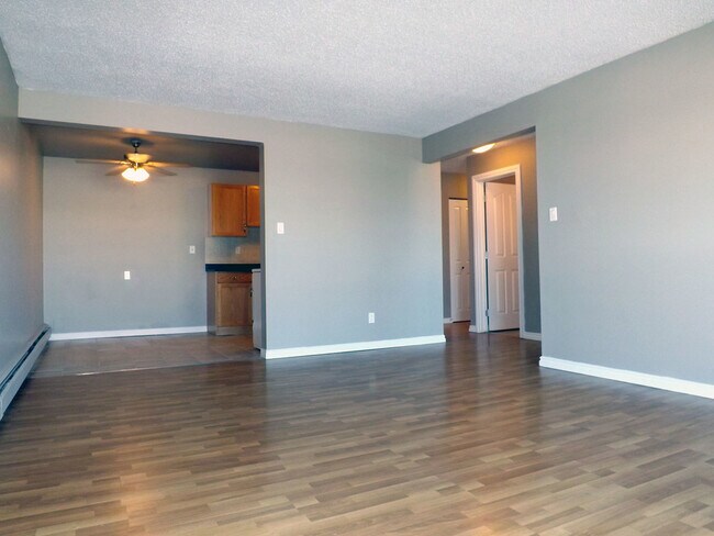 Photo - Joy Manor Apartments