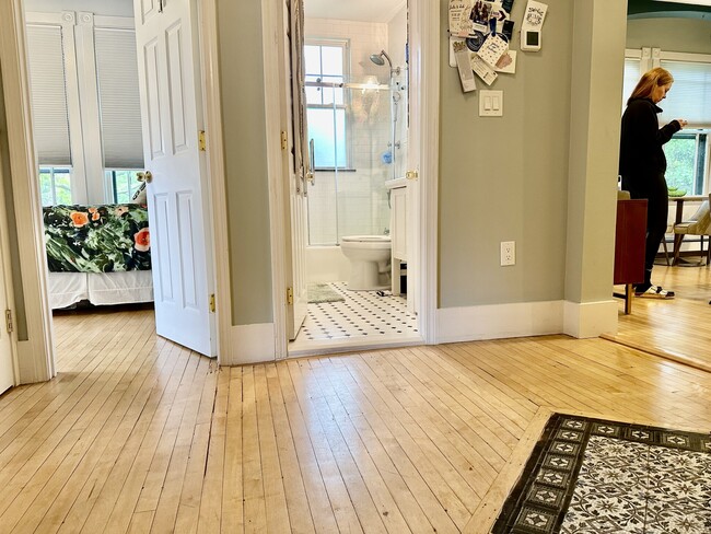 Photo - 49 Grove St Unit 4