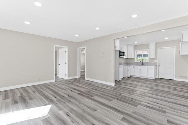 Photo - 2348 Revere Ave Unit 127 N. State College Blvd(Front )