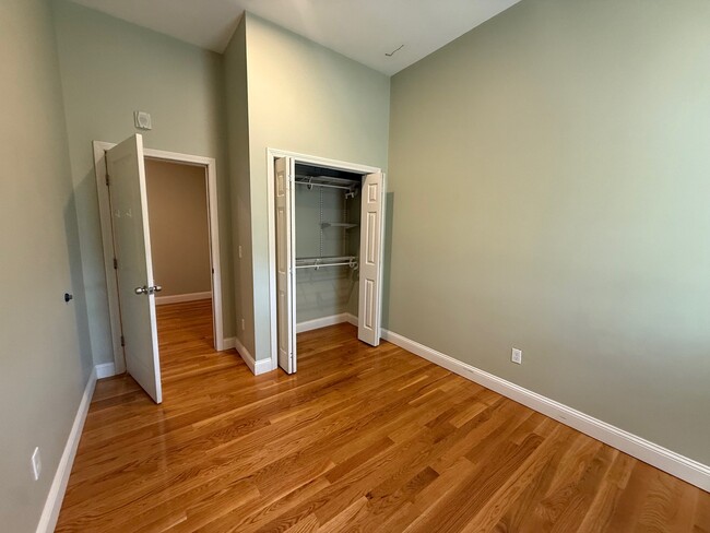 Photo - 409 Dudley St Unit 5